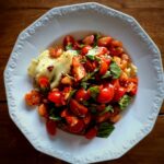 食器が料理を引き立たせて初めて価値を見いだされるように、人間も他人の人生を輝かせてこそ、神から真に価値ある者と見なされる!!